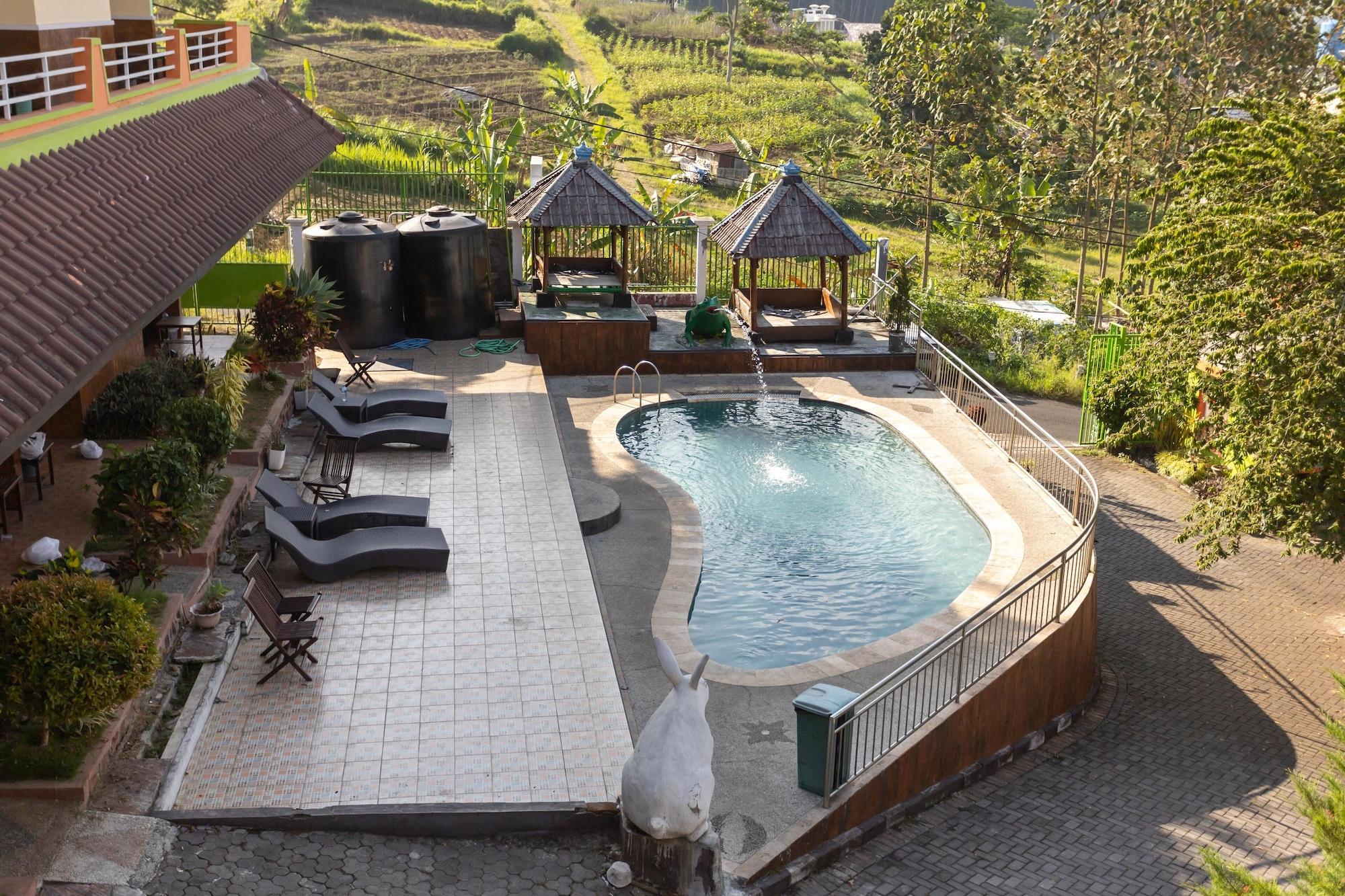 Villa Panderman Indah Batu  Exterior foto